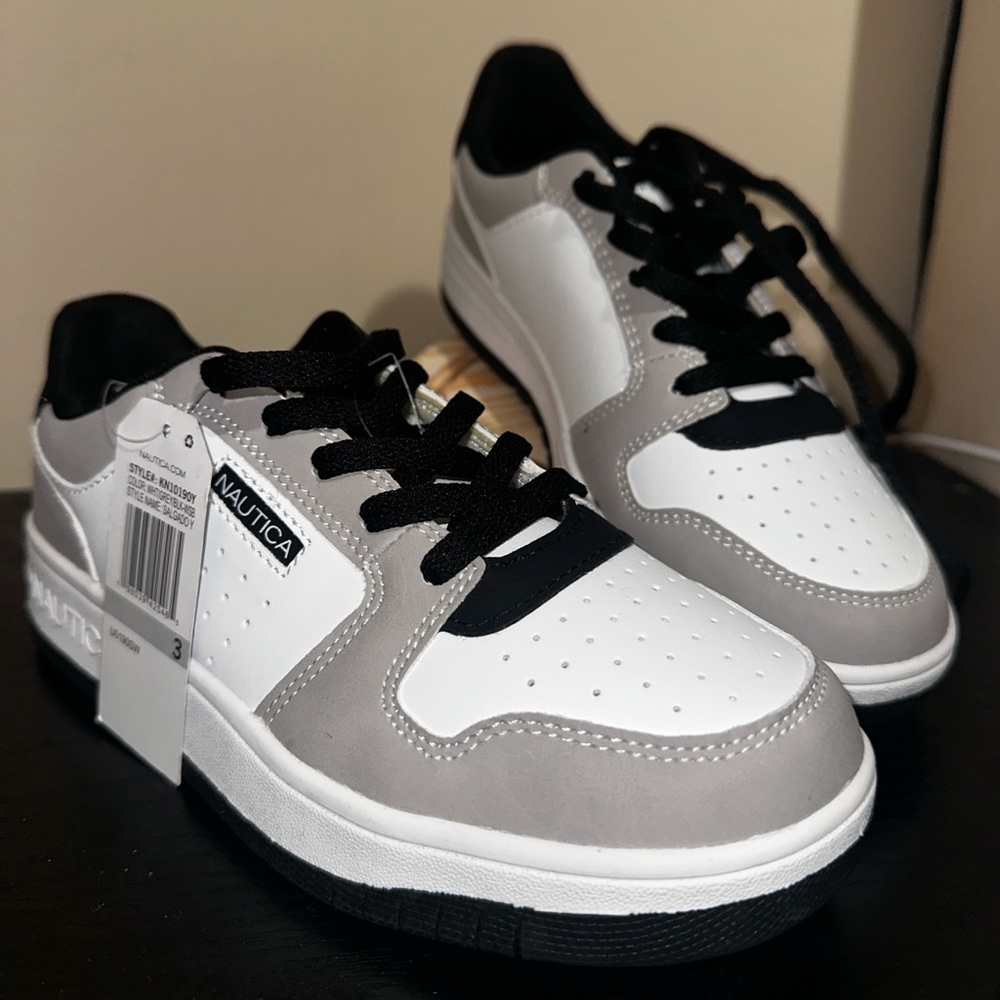 Nautica Kids' Gray and White Sneakers